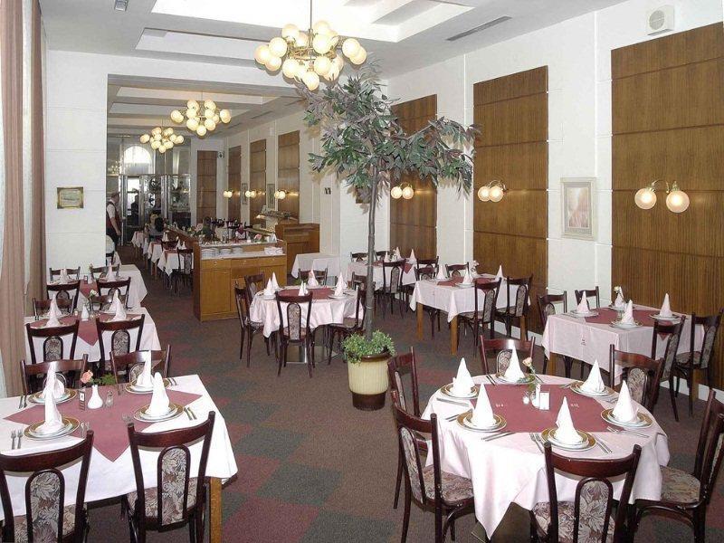 Hotel Slavia Brno Buitenkant foto