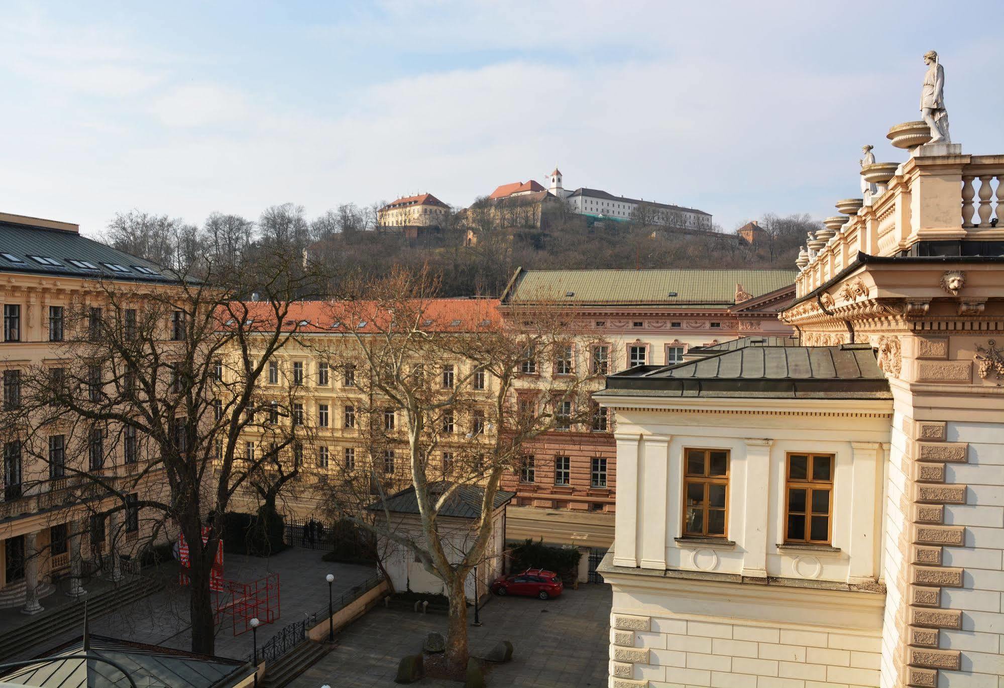 Hotel Slavia Brno Buitenkant foto
