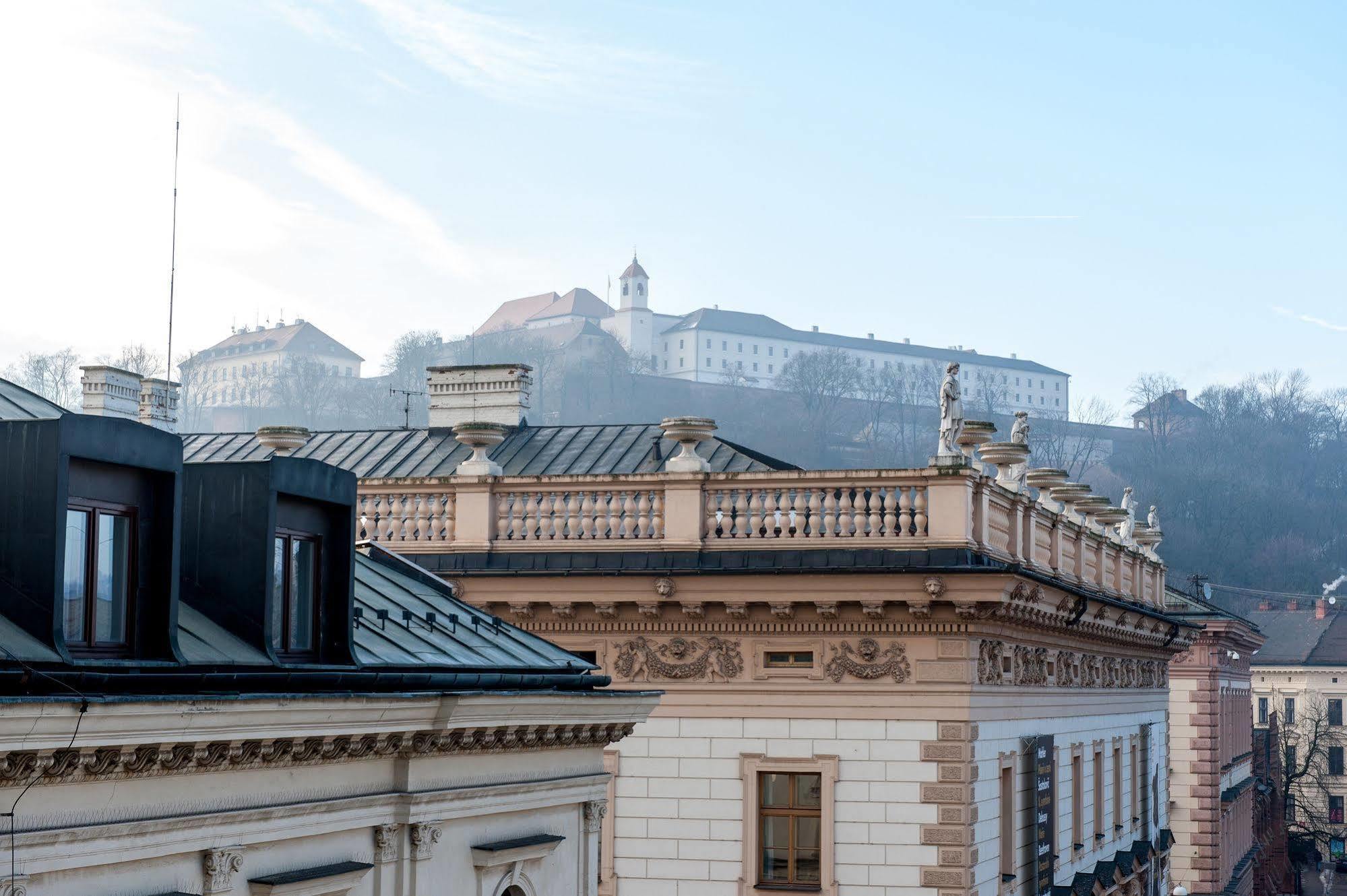 Hotel Slavia Brno Buitenkant foto