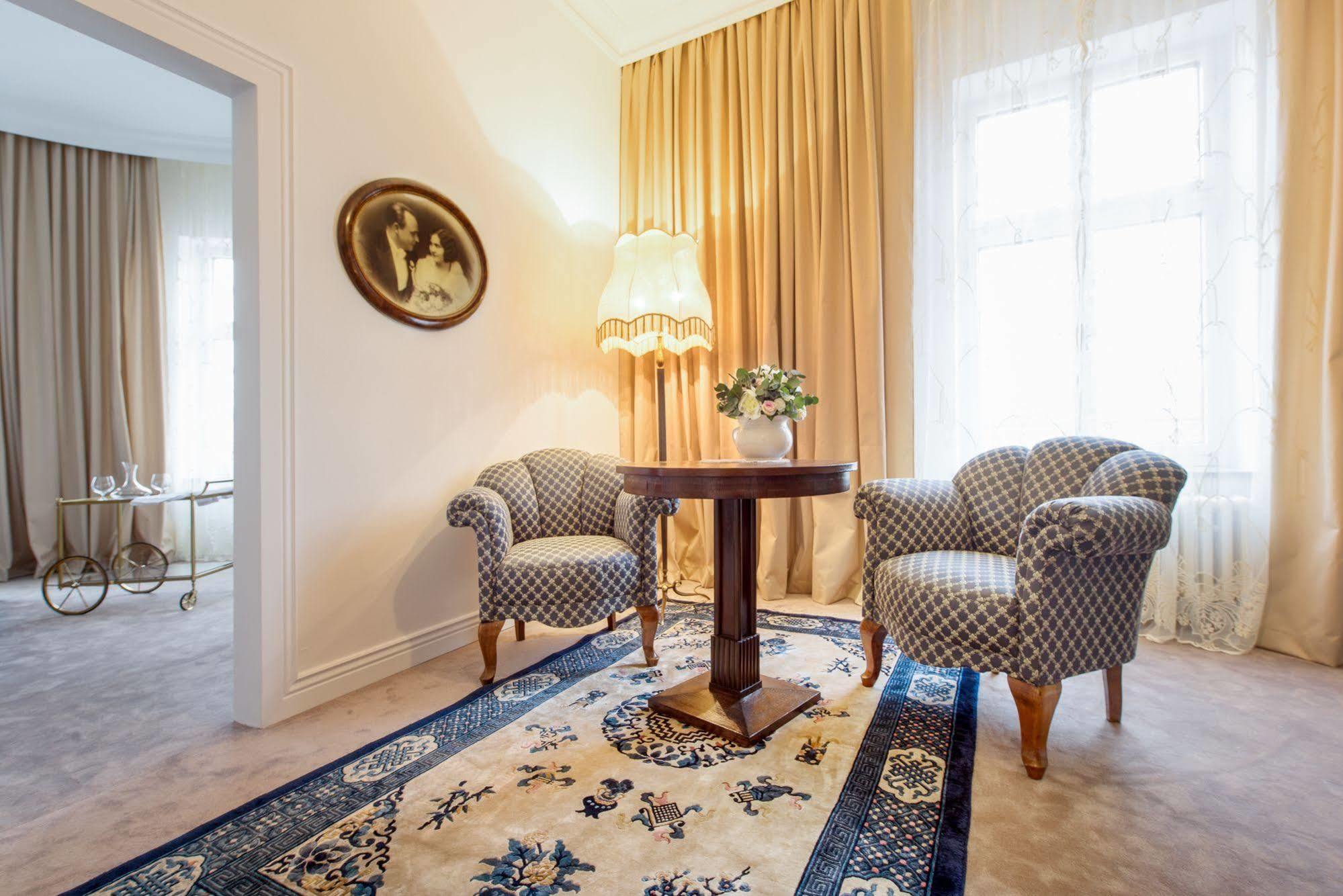 Hotel Slavia Brno Buitenkant foto
