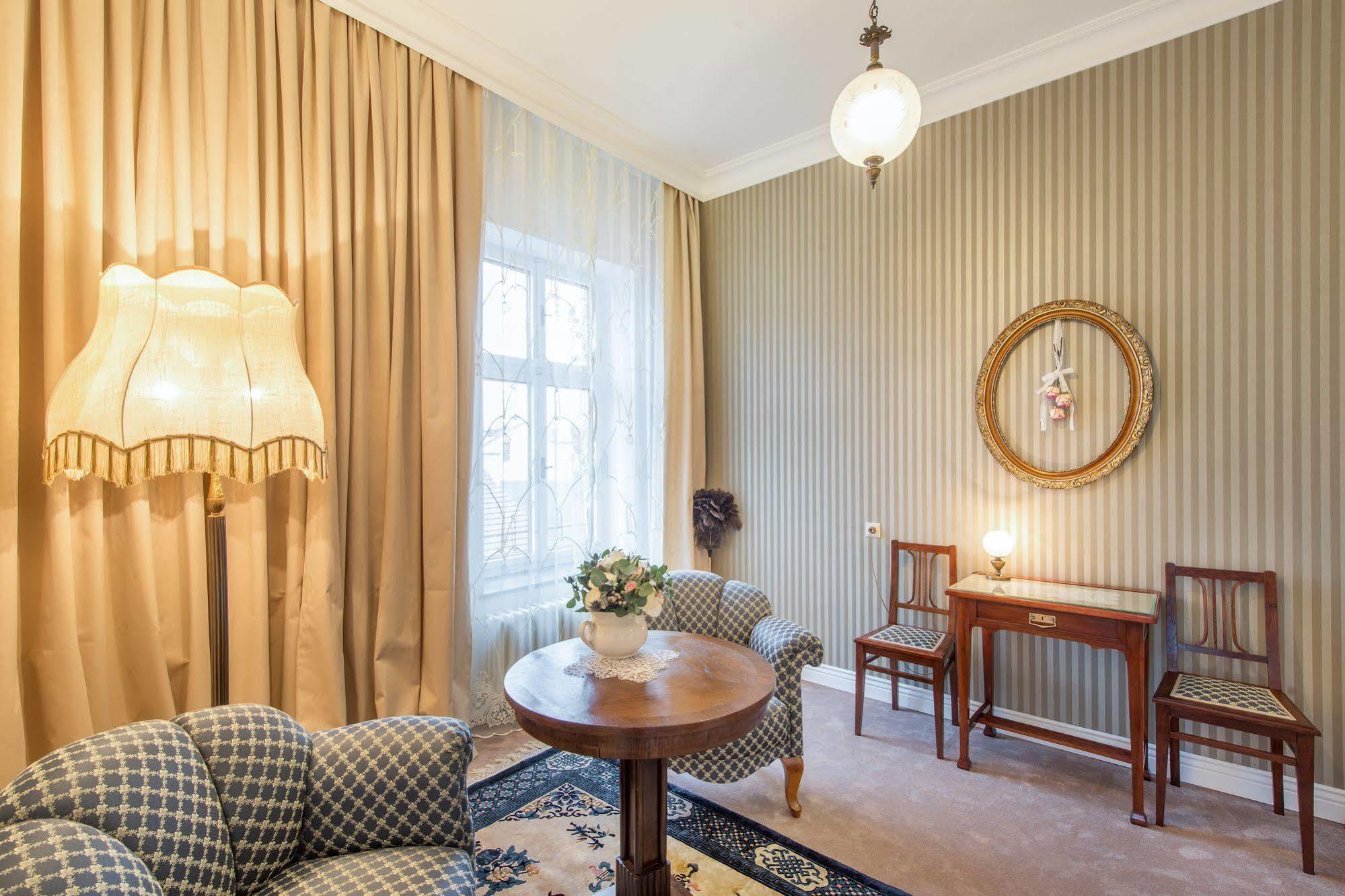 Hotel Slavia Brno Buitenkant foto