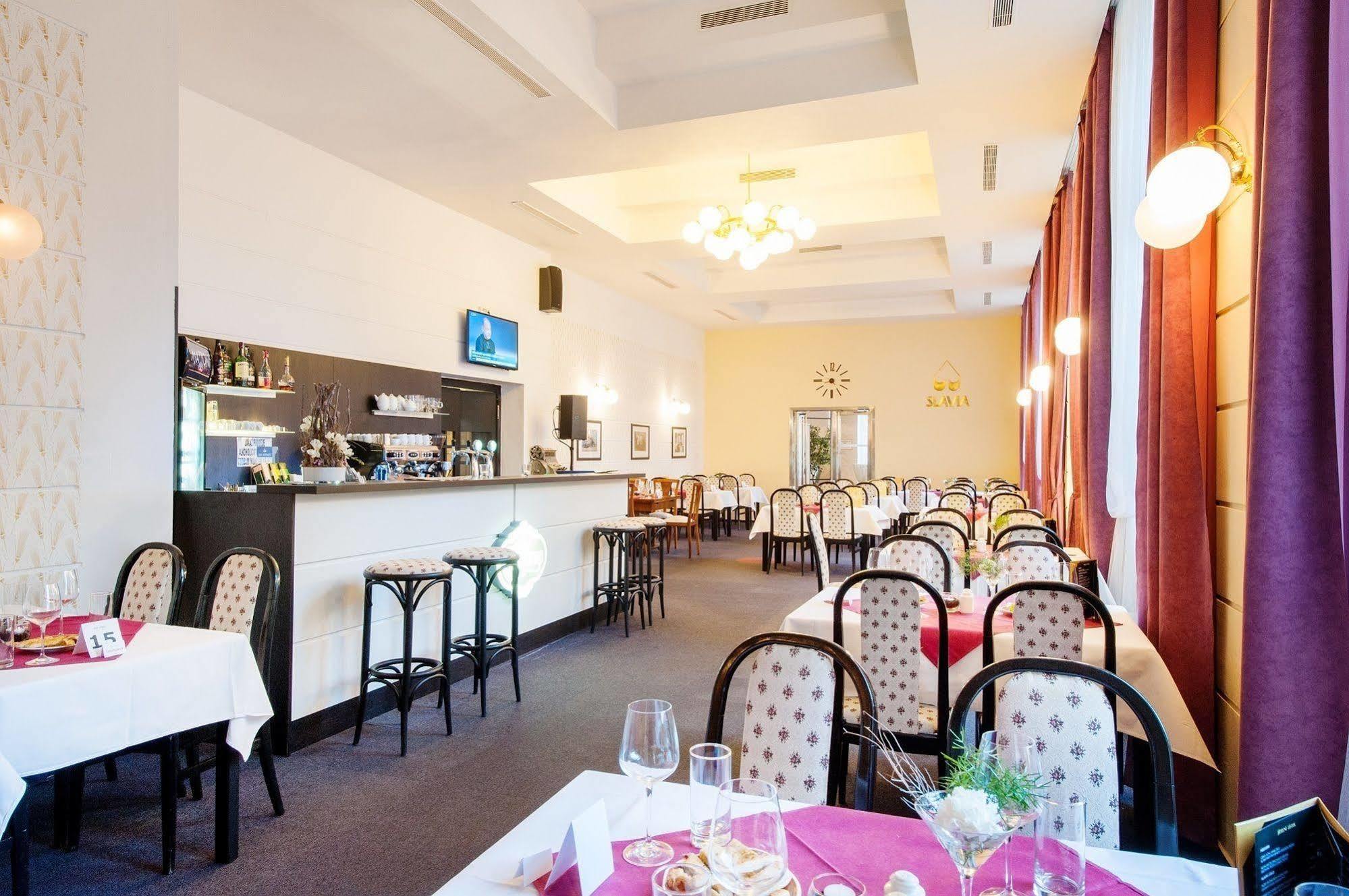 Hotel Slavia Brno Buitenkant foto